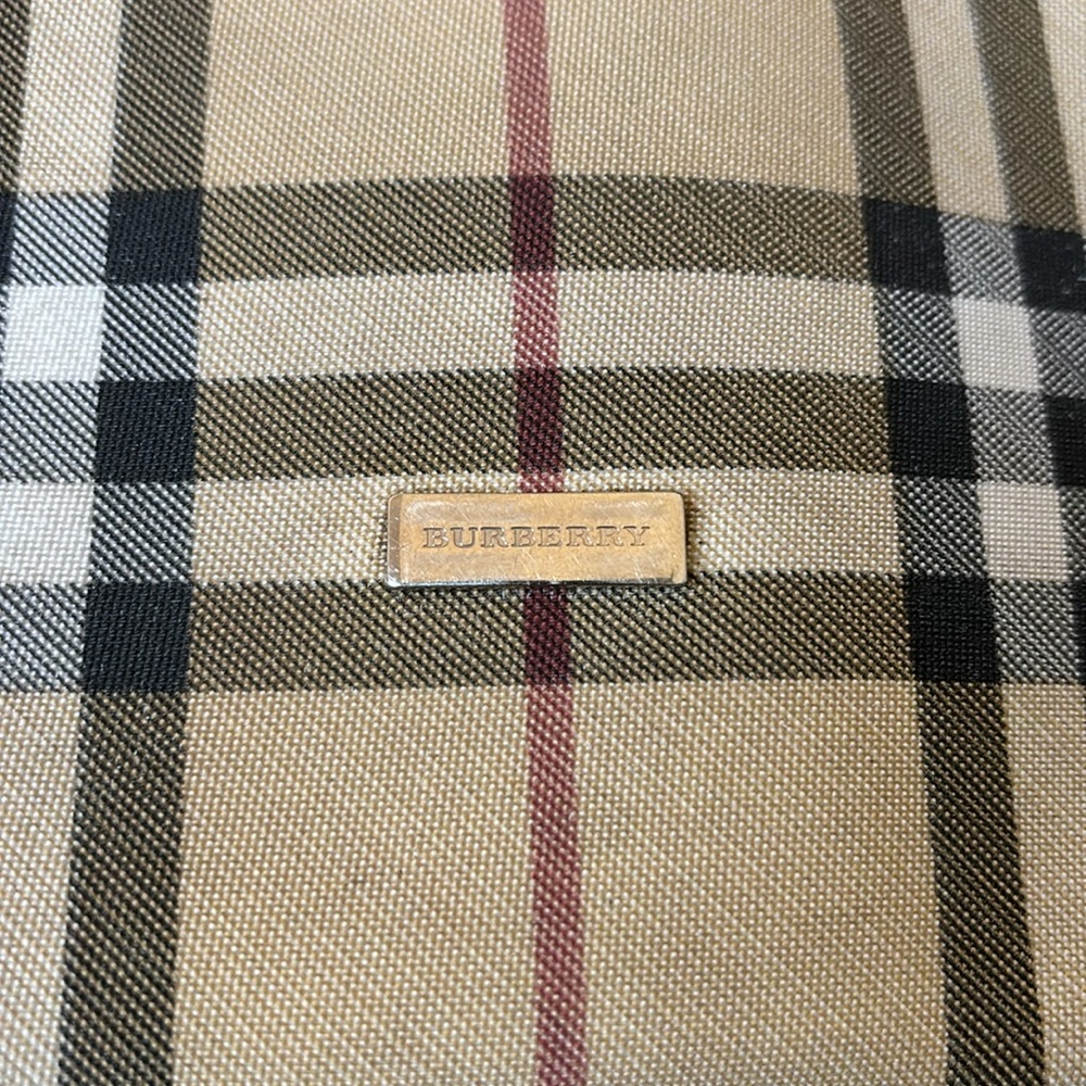 Burberry bag - Picture 8 of 12